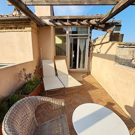 Domus Mirabilis Homestay Ancona Exterior foto